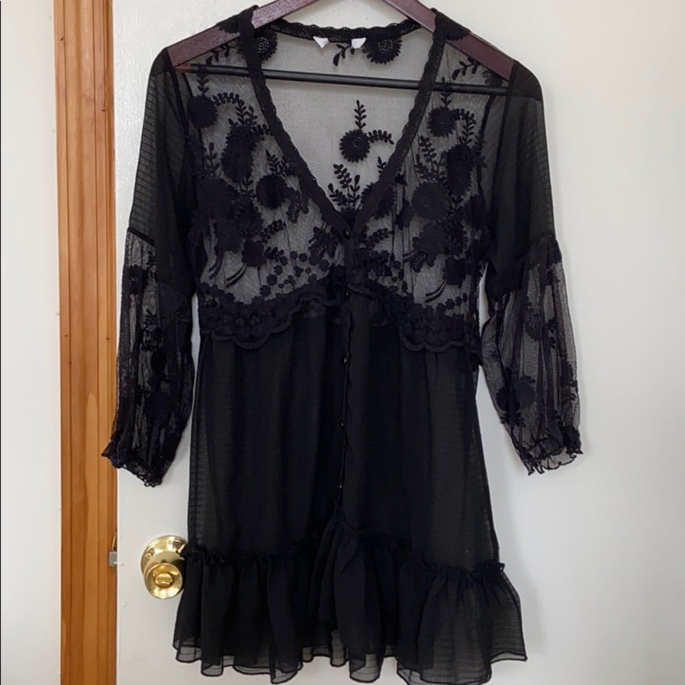 No name tunic or blouse